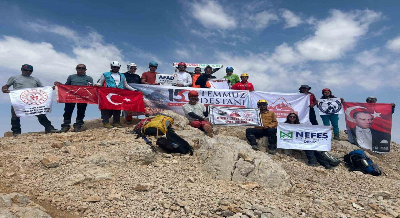 Eskişehir AFAD personeli, 15 Temmuz Şehitleri Anma Tırmanışına katıldı