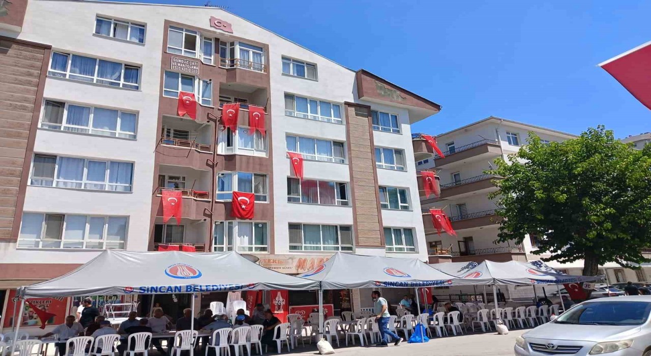 Eskişehirdeki yangında şehit olan Alperen Özcanın babası: Hayali hep insanlara yardımcı olmaktı, subay olmak istemişti