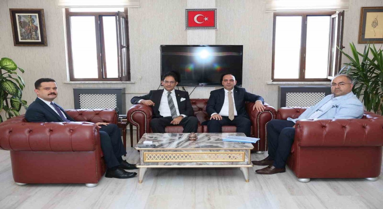 ETBden Karayazıda üreticiye tam destek