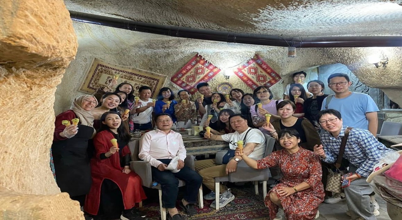 Ev hanımlığından turizme