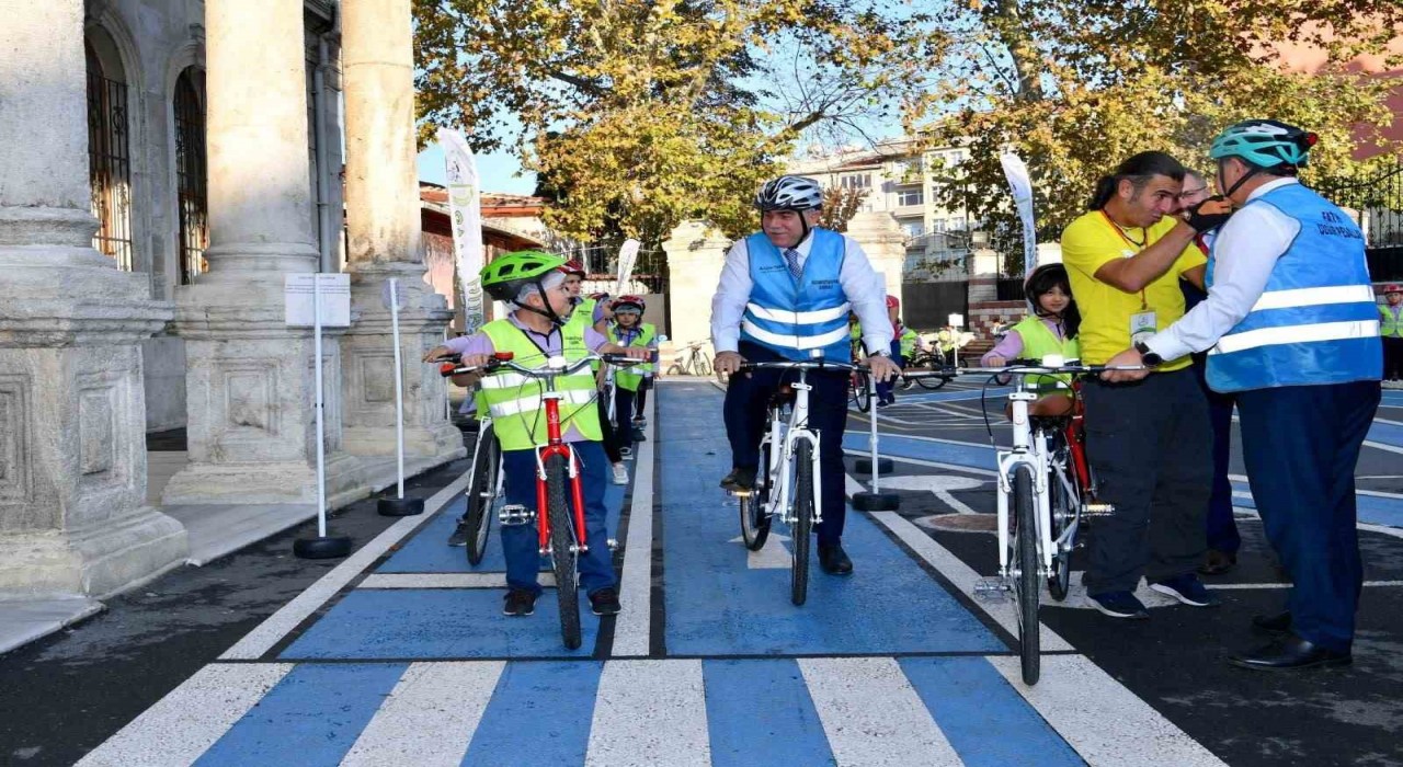 Fatih Belediyesinden tarihi yarımadada bisiklet turu