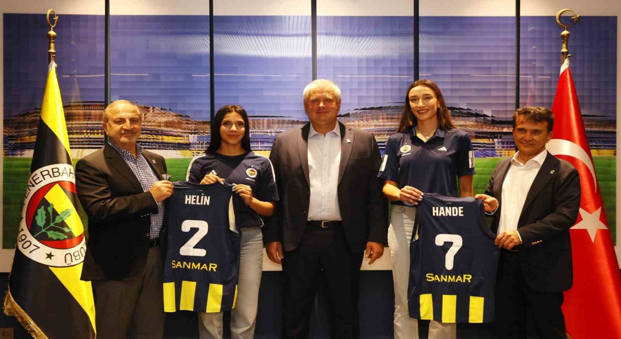 Fenerbahçede Hande Baladın ve Helin Kayıkçı sözleşme imzaladı