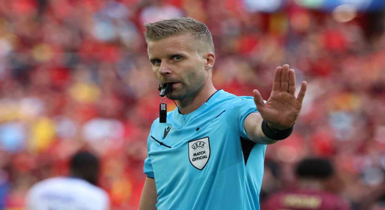 Feyenoord - Fenerbahçe maçını İsveçli hakem Glenn Nyberg yönetecek