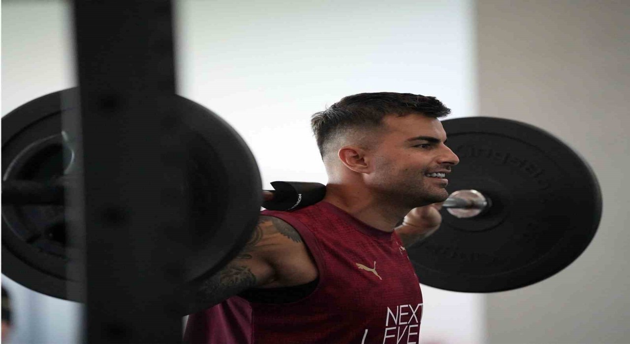 Galatasaray, yeni sezon hazırlıklarını çift idmanla sürdürdü