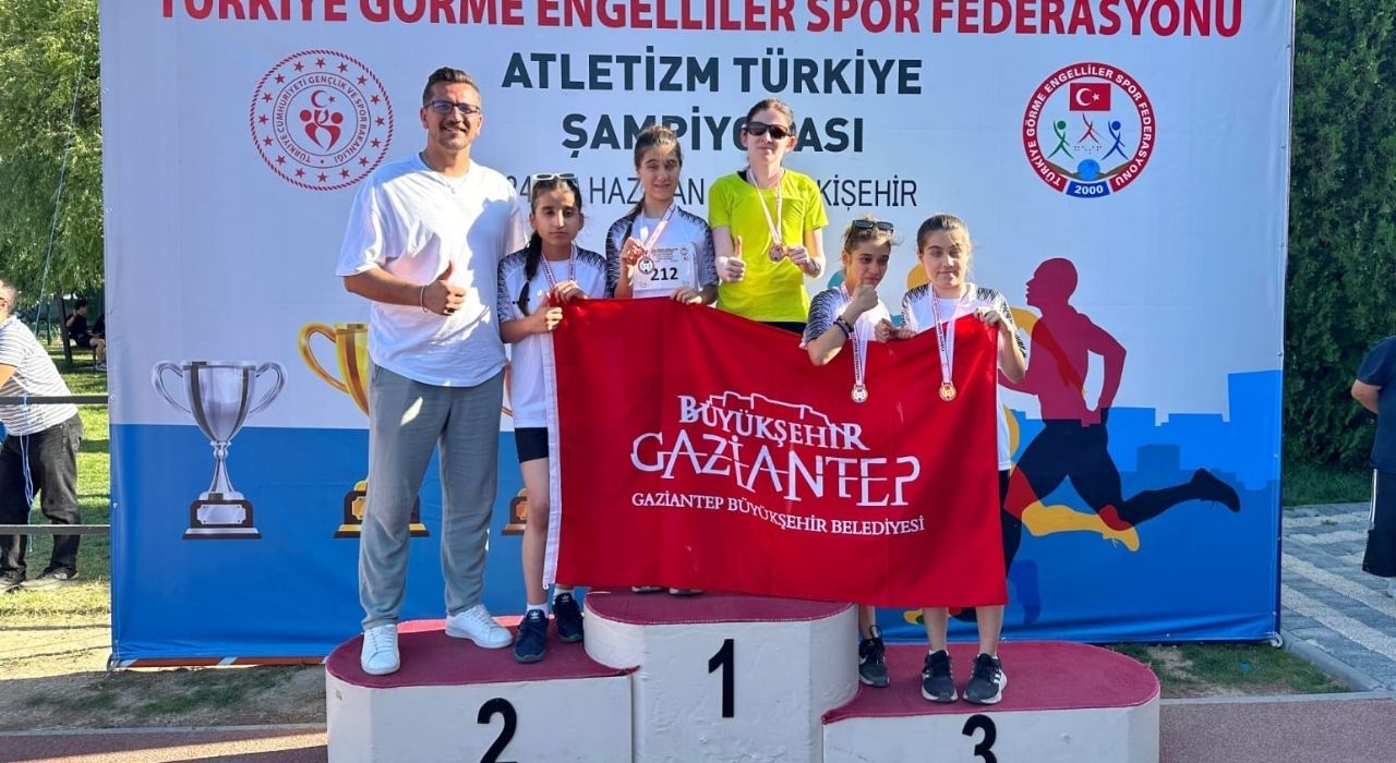 Gaziantepli Sporculardan Atletizm Şampiyonasında Madalya Yağmuru