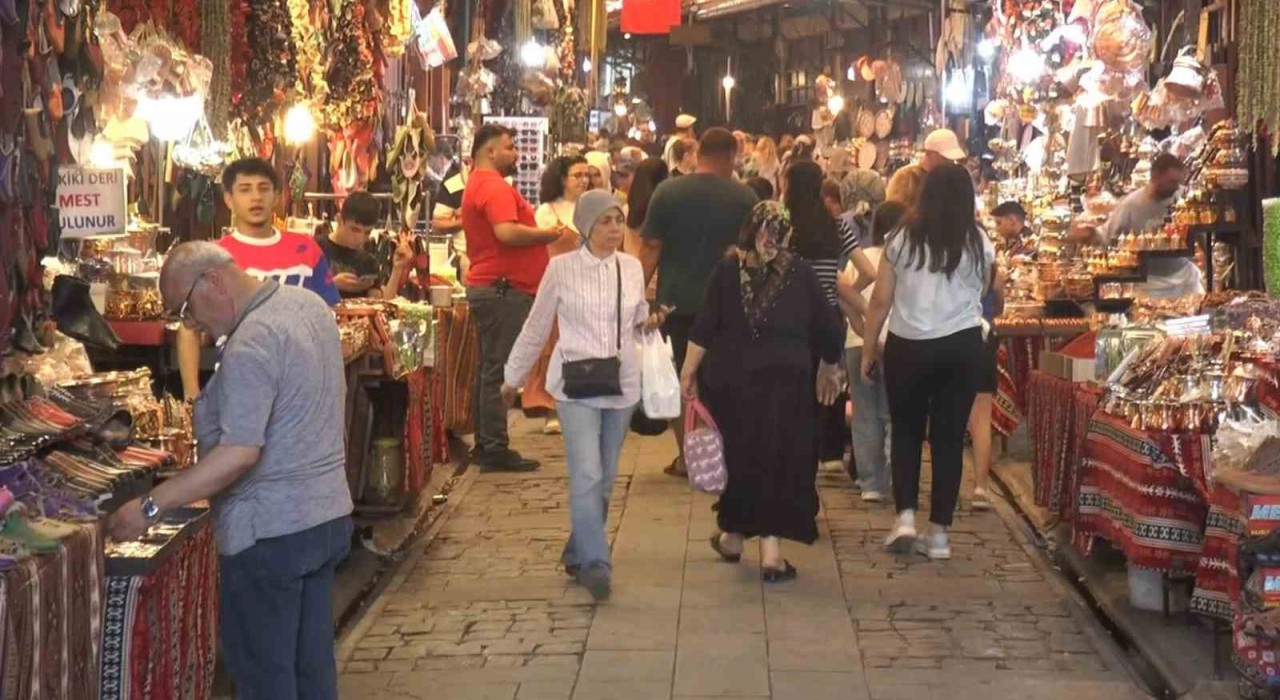 Gaziantepte turist yoğunluğu yüzleri güldürüyor