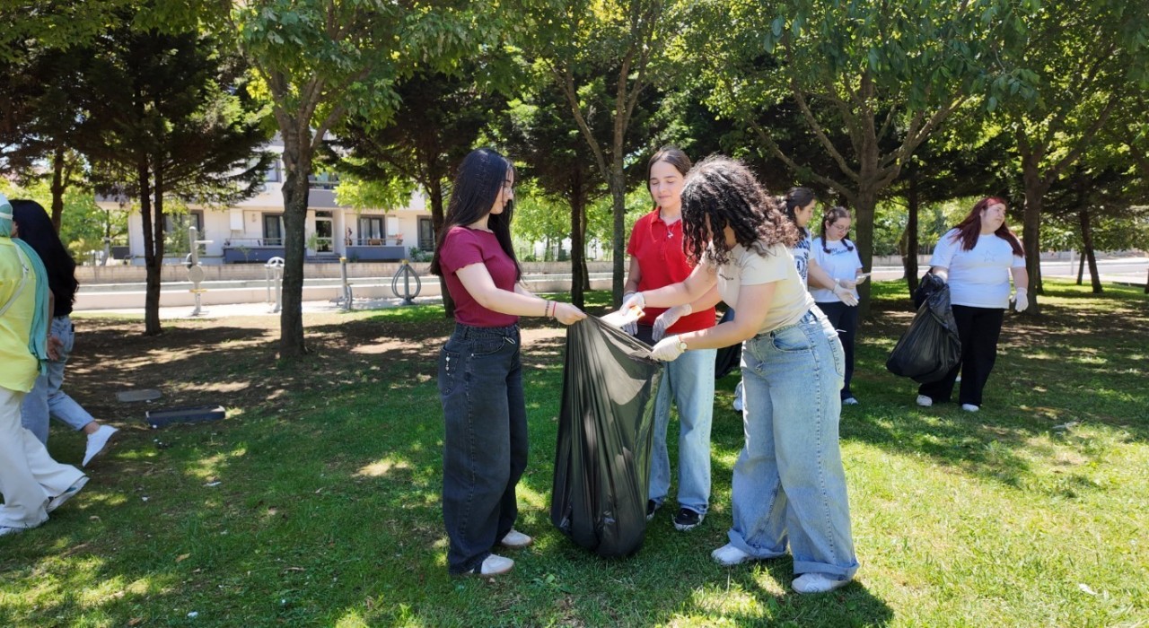 Gençler bu kampta geleceğe hazırlanıyor
