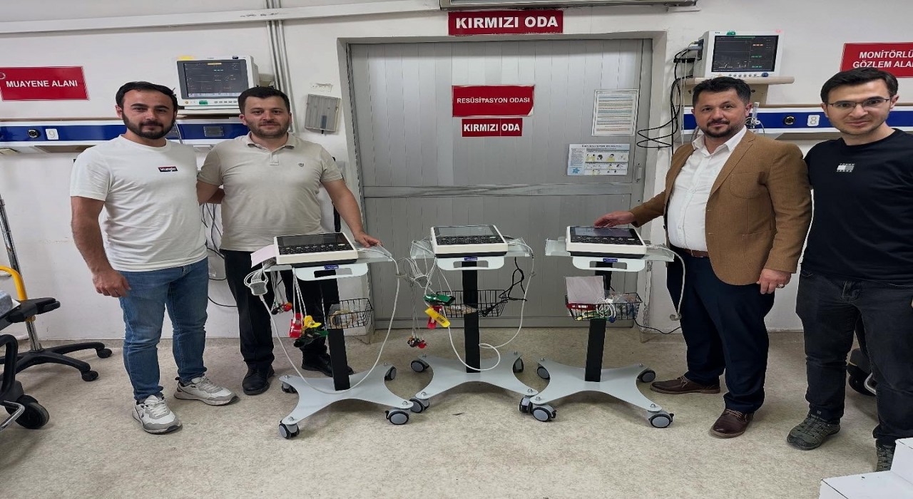Gerze Devlet Hastanesine 12 kanallı dijital EKG cihazı