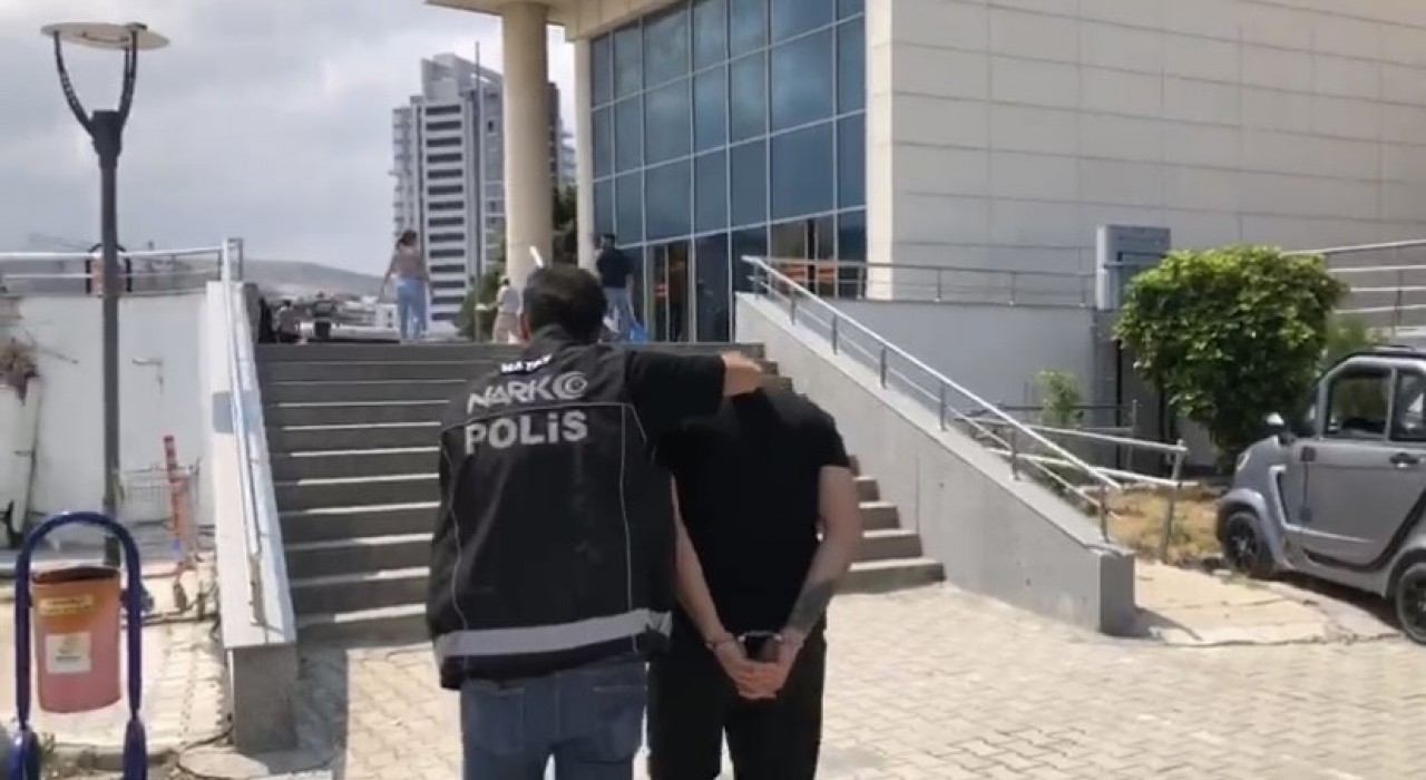 Hatayda 8 yıl 10 ay hapis cezası olan uyuşturucu şüphelisi yakalandı