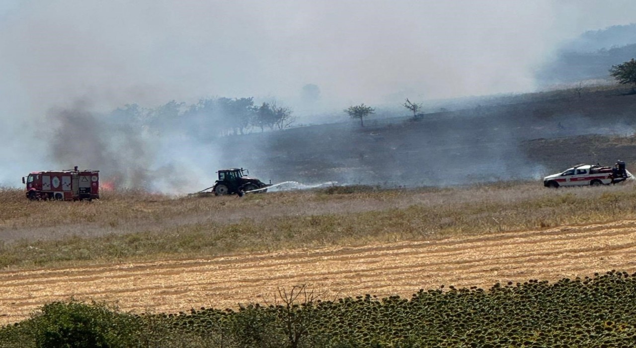 Hayraboludaki anız yangınına müdahale sürüyor