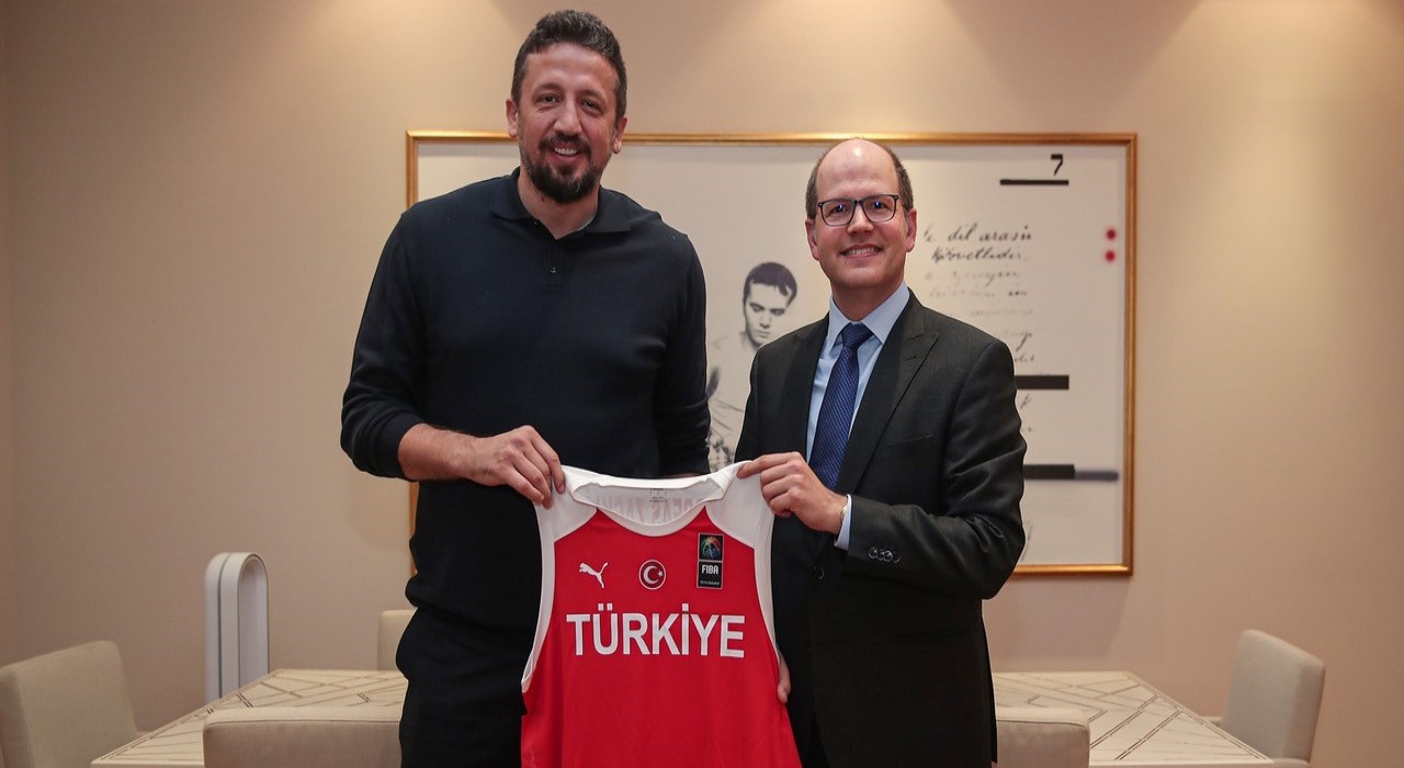 Hidayet Türkoğlu: FIBA pencereleri sayesinde taraftarlar milli takımlarını yılda birkaç kez canlı izleyebiliyor