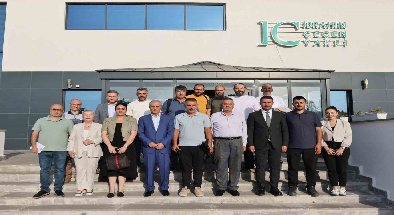 İbrahim Çeçen: Bu topraklara borcumuzu eğitimle ödüyoruz