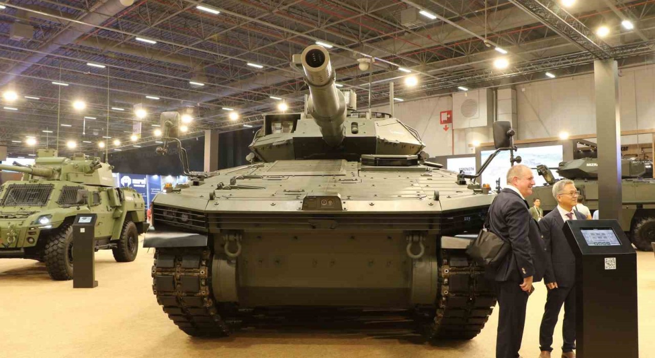 İki farklı konfigürasyonlu TULPAR ilk kez IDEF 2025te sergilendi