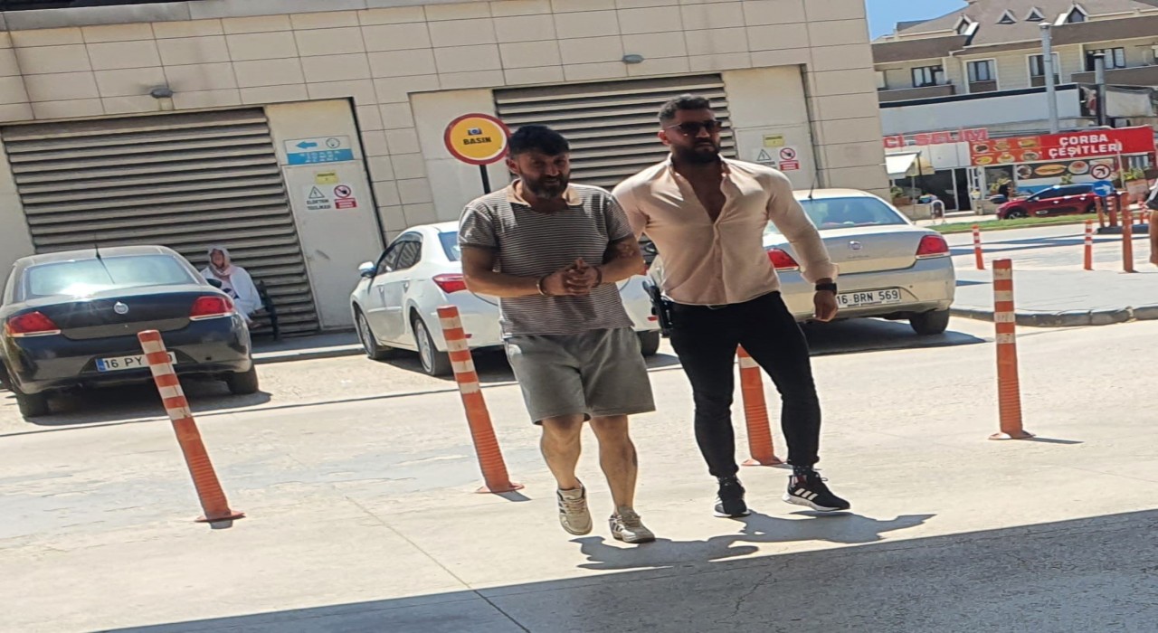 İnegölde depoya uyuşturucu baskını