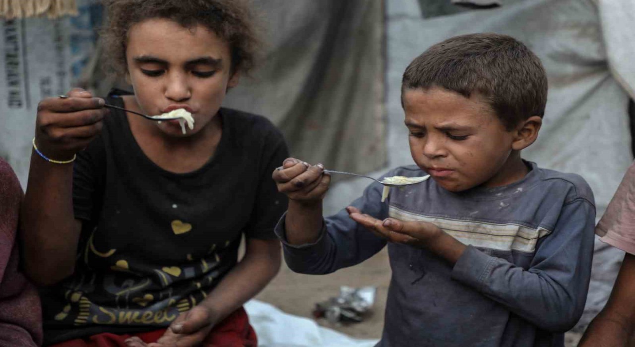 İsrail Gazzede yardım dağıtım noktasını vurdu: 58 ölü