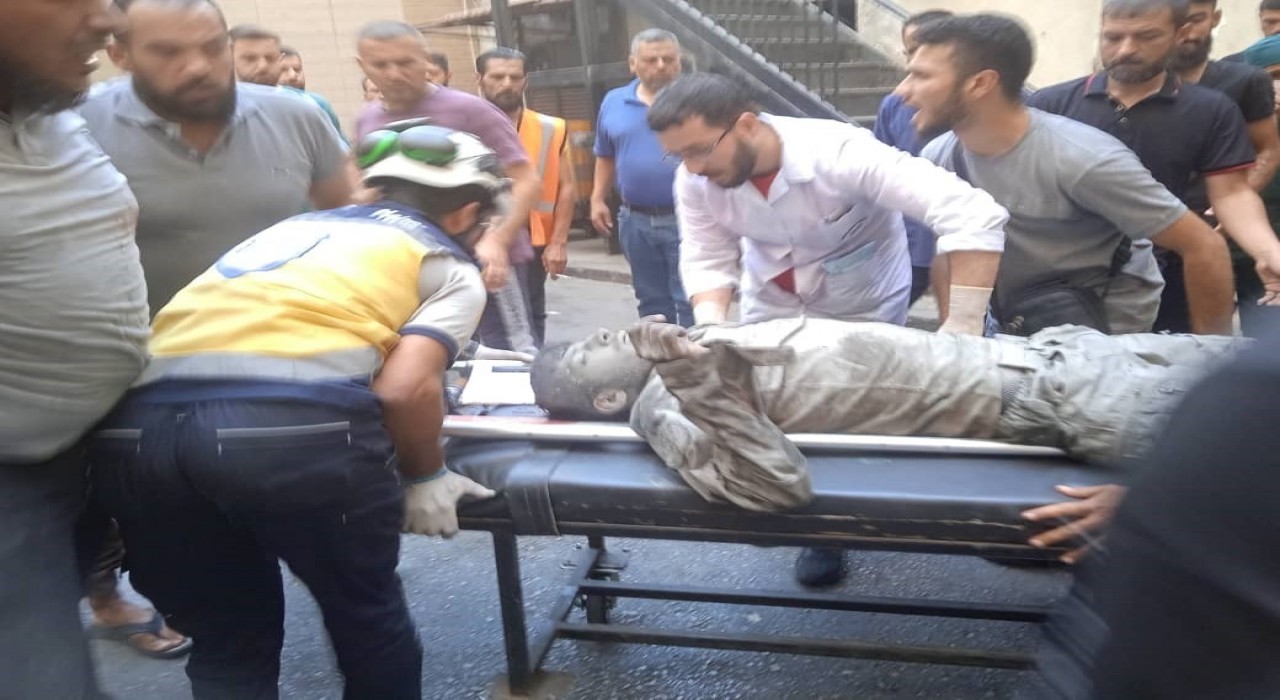İsrailin Şama düzenlediği saldırıda yaralılara müdahale anları ortaya çıktı