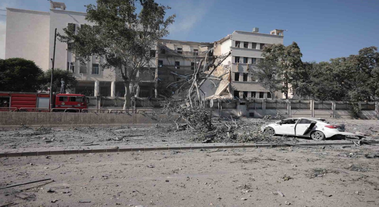 İsrailin Şama saldırılarında 1 kişi öldü, 18 kişi yaralandı