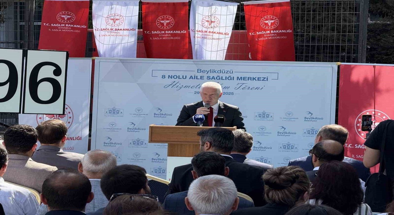 İstanbul Valisi Davut Gül, Beylikdüzünde Aile Sağlığı Merkezi açılışına katıldı