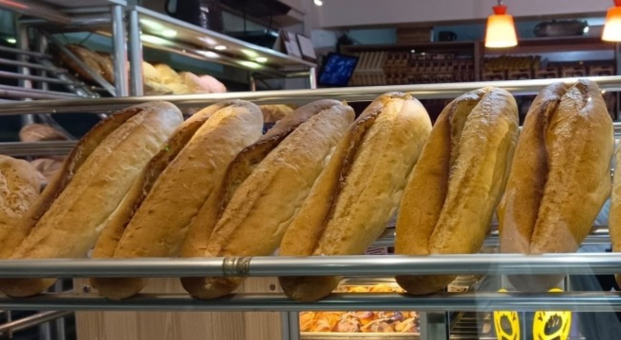 İzmirde ekmeğe zam: 200 gram ekmek 15 TL oldu