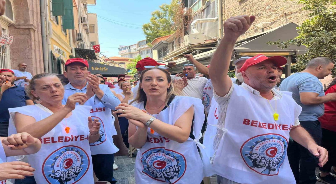 İzmirde işten atılan işçilerin eylemi 4. gününde: İşimizi geri istiyoruz!
