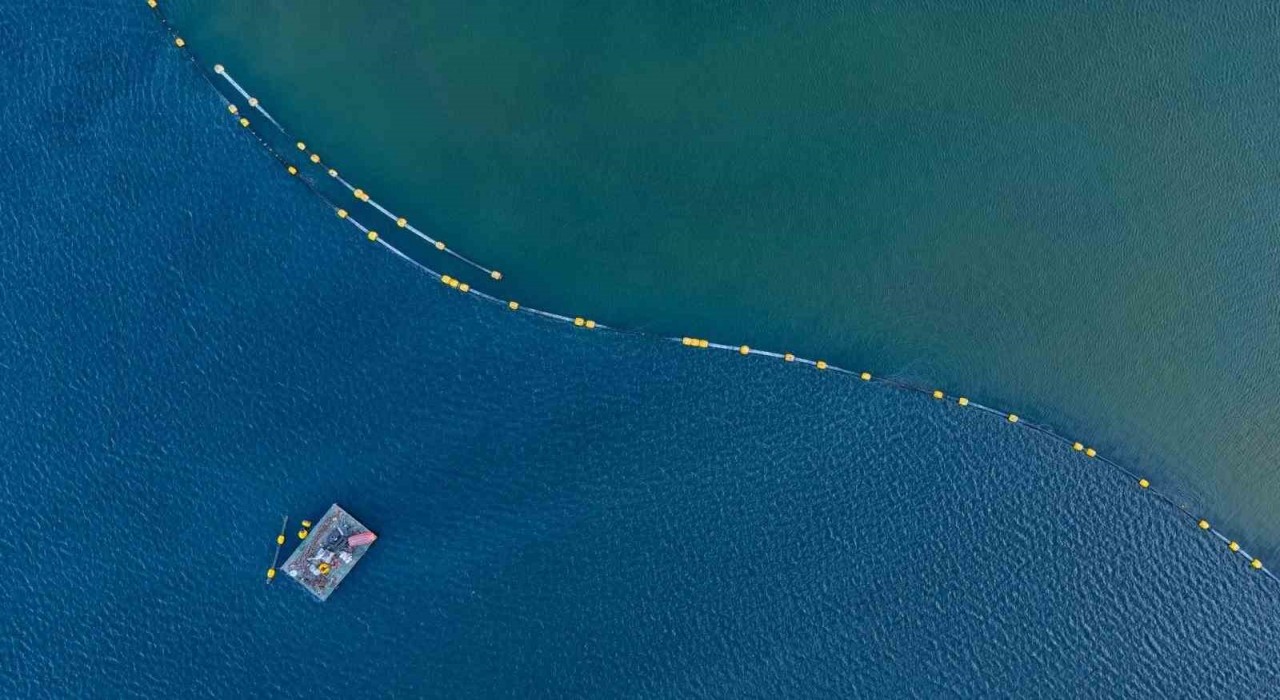 İzmit Körfezinde 170 hektar alan dip çamurundan arındırıldı