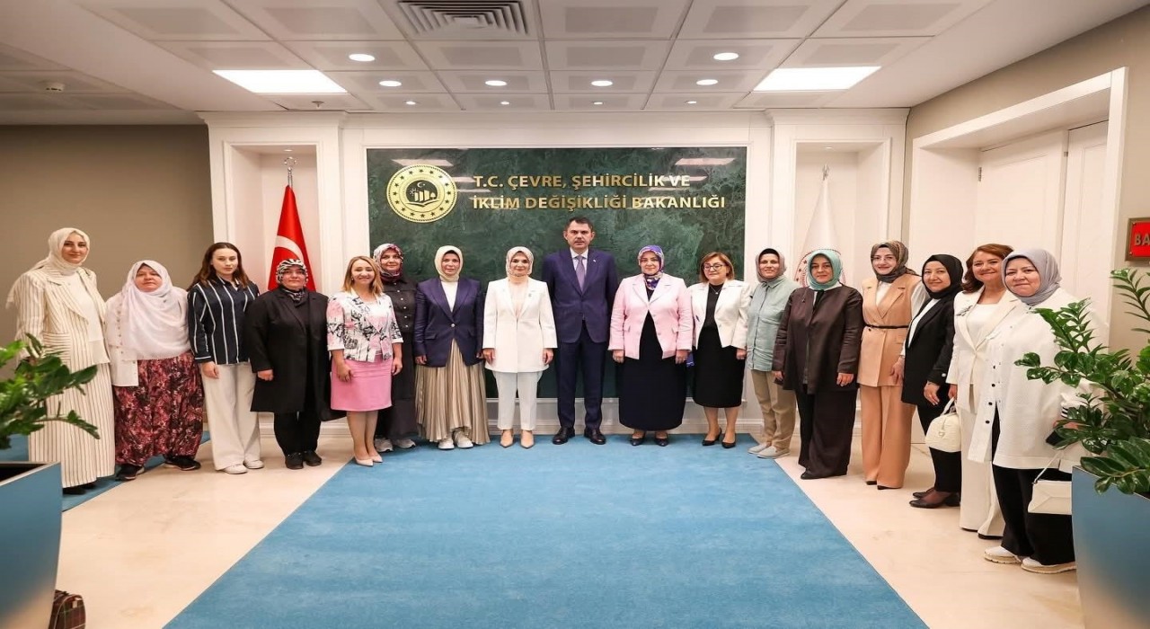 Kadın belediye başkanları Ankarada buluştu