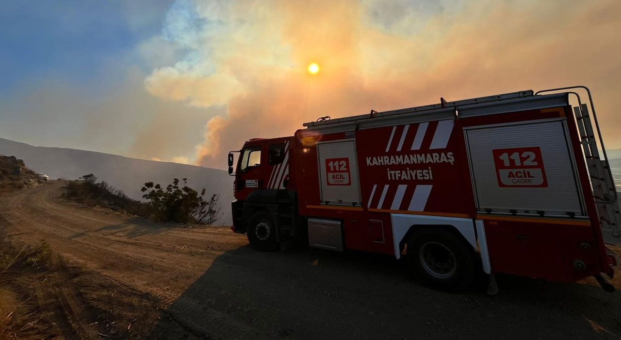 Kahramanmaraş İtfaiyesi, Hatay’daki Yangınla Mücadeleye Destek