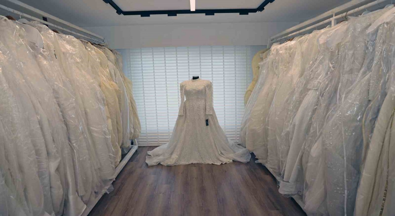 Kar Tanesi Gelinlik Evi gönülleri fethetti