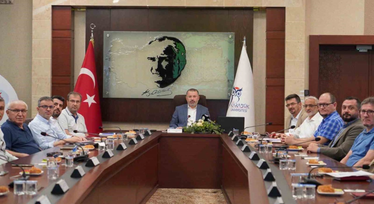 Karabük Üniversitesinde Temmuz ayı senato toplantısı gerçekleştirildi