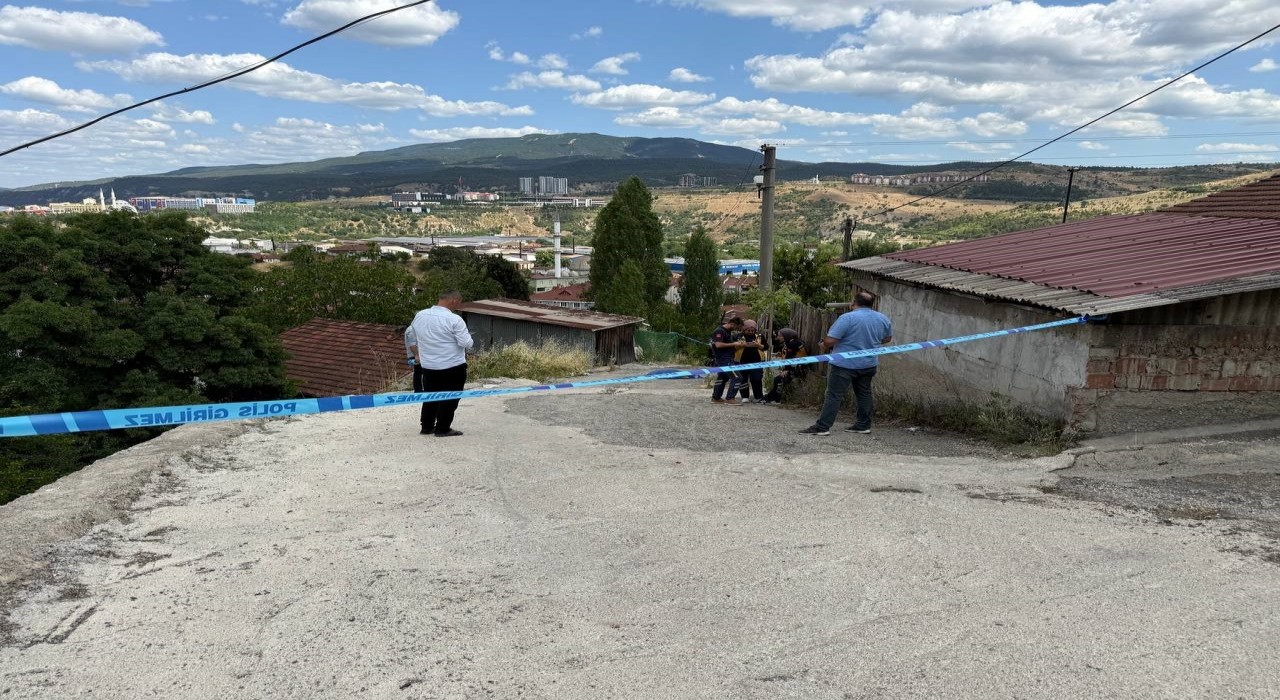 Karabükte düşerek başını yere çarpan kişi hayatını kaybetti