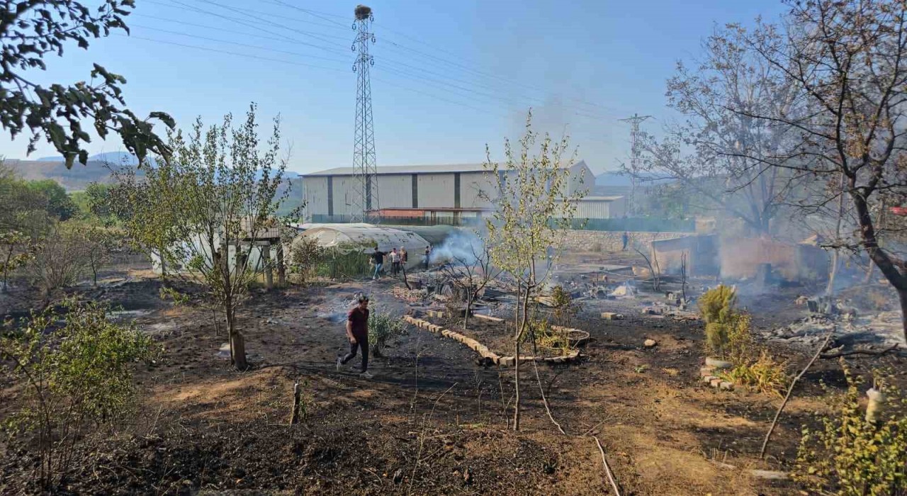 Karabükte ikinci yangın: Evler ve seralar zarar gördü