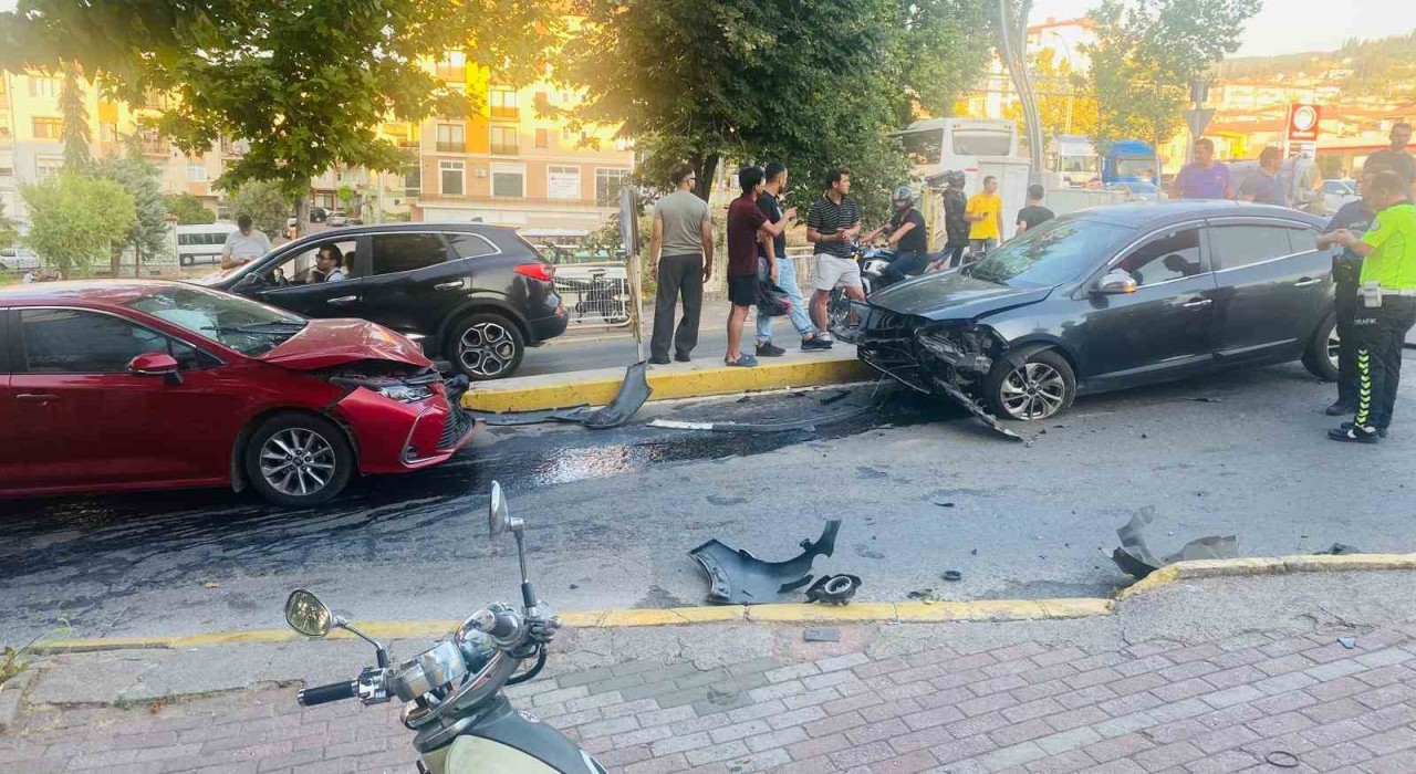 Karamürselde trafik kazası: 1 yaralı