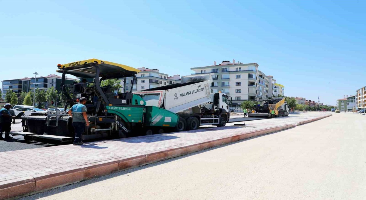 Karatayda yol ve asfalt seferberliği