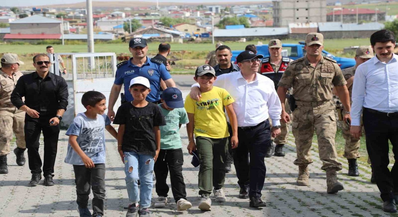 Kars Valisi Ziya Polat Digorda