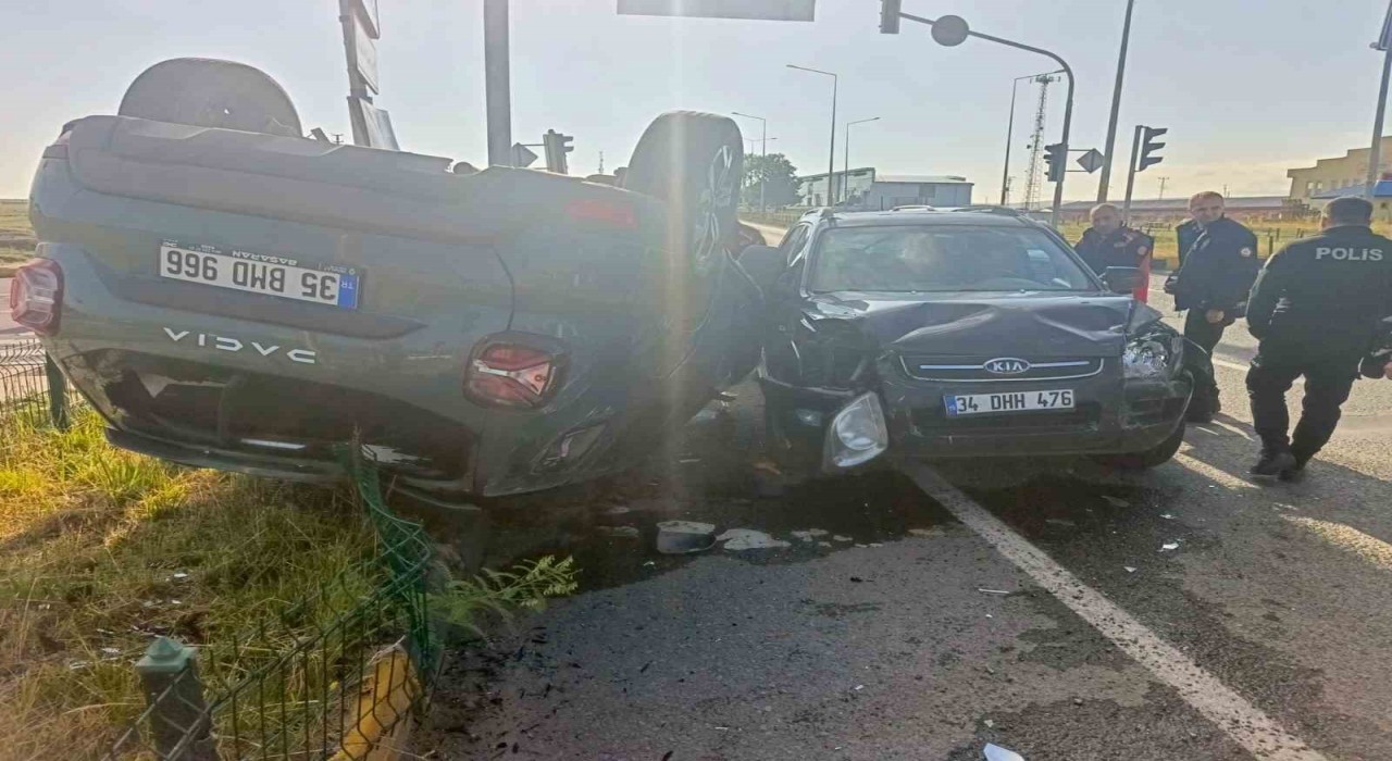 Karsta trafik kazası: 2 yaralı