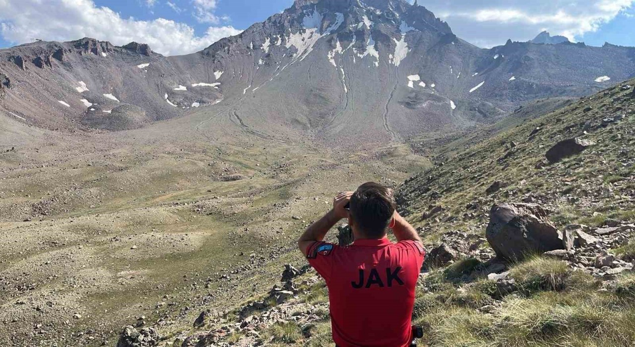 Kaybolan şahsın Erciyeste cansız bedenine ulaşıldı