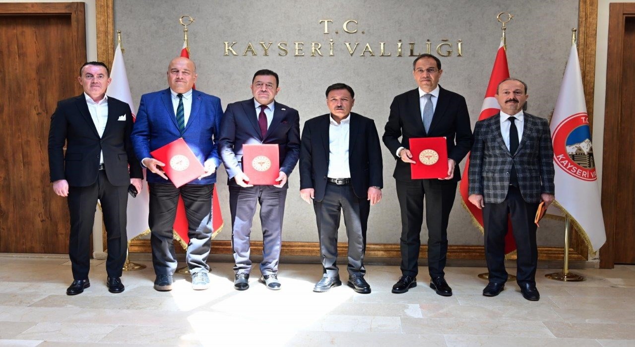 Kayseri OSB Sağlık Merkezi valilikte imzalanan protokolle Sağlık Müdürlüğüne tahsis edildi