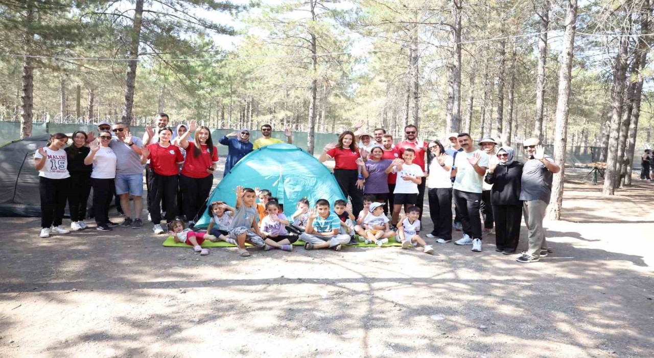 Kayserililer, sıcak yaz günlerinde doğa kampı ile nefes alıyor