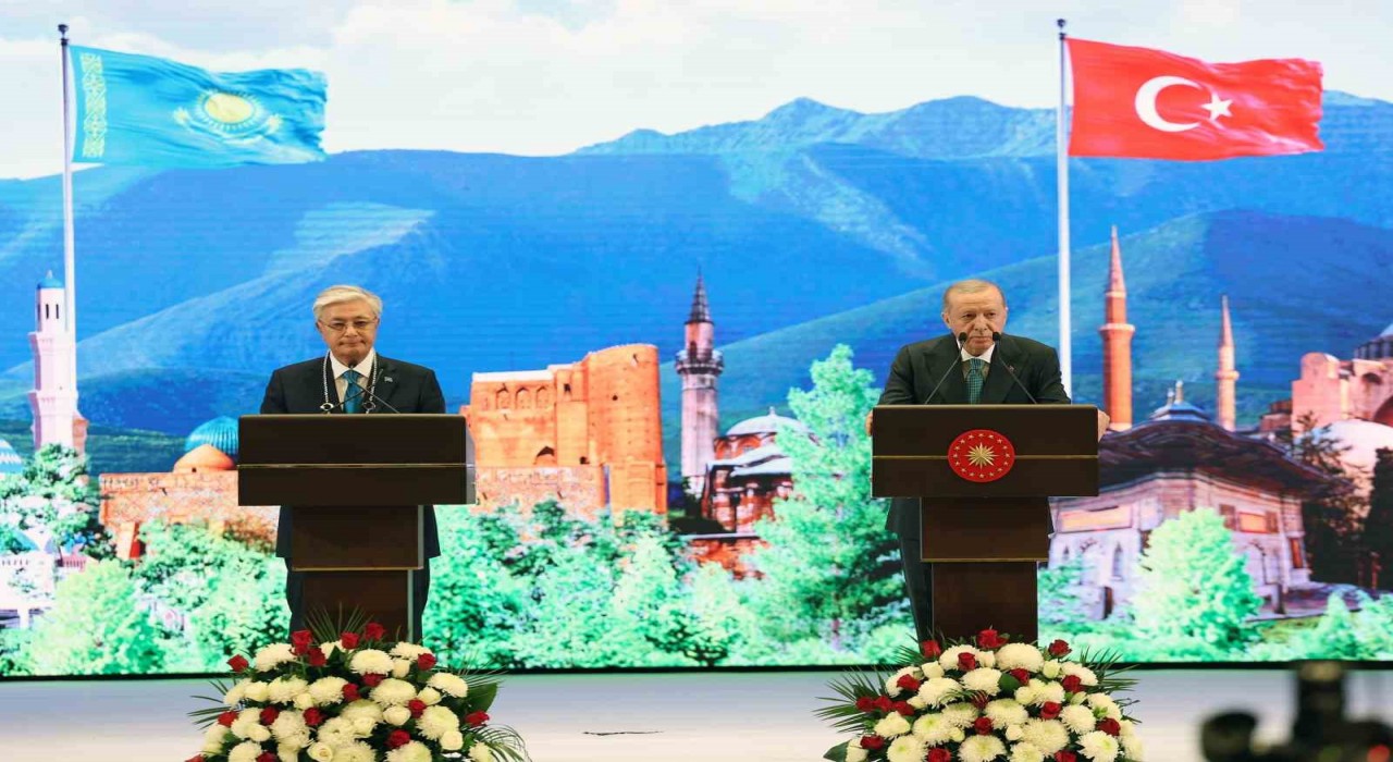 Kazakistan Cumhurbaşkanı Tokayev: Türkiye, Cumhurbaşkanı Erdoğan liderliğinde altın asrını yaşıyor