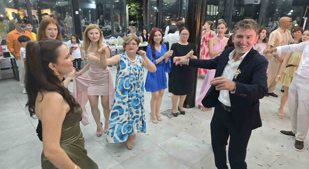 Kdz. Ereğlide Kıdemli Başpolis Karaçamın kızı nişanlandı