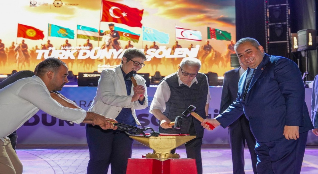 Keçiörende 2nci Uluslararası Keçiören Türk Dünyası Şöleni sona erdi