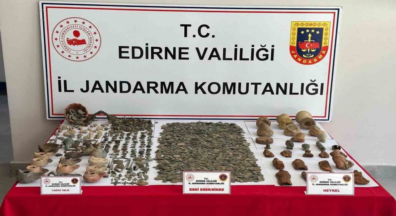 Keşanda çok sayıda tarihi eser ele geçirildi