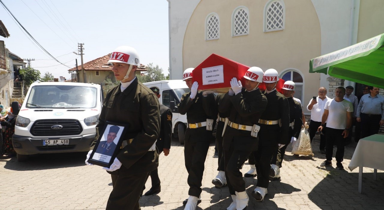 Kıbrıs gazisi Manisada törenle toprağa verildi