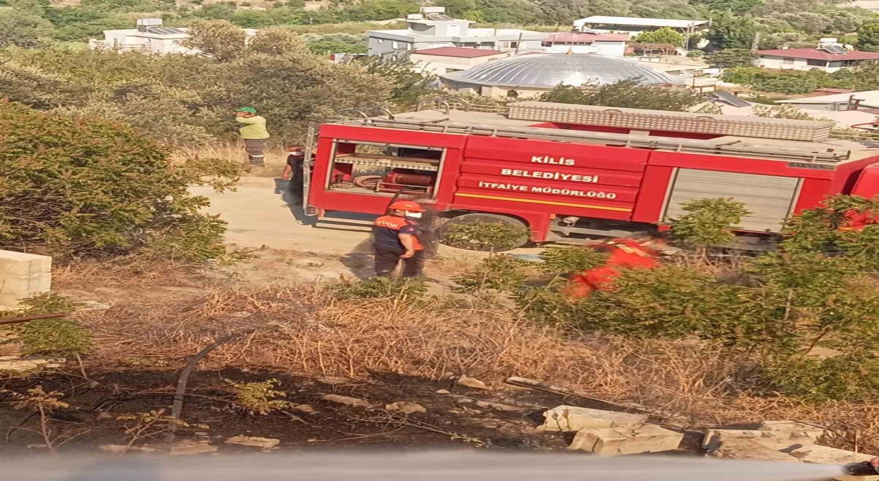 Kilis İtfaiyesinden Hataydaki yangın söndürme çalışmalarına destek
