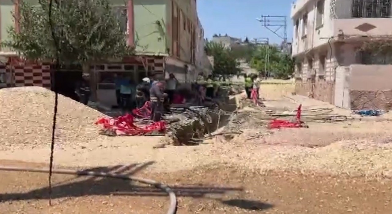 Kiliste altyapı çalışması sırasında doğalgaz patlaması: Alevler metrelerce yükseğe çıktı