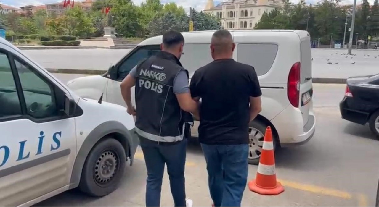 Kırıkkalede uyuşturucu ticaretinden aranan hükümlü yakalandı