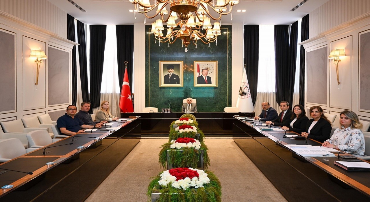 Kırklarelinde İl Encümeni Toplantısı yapıldı