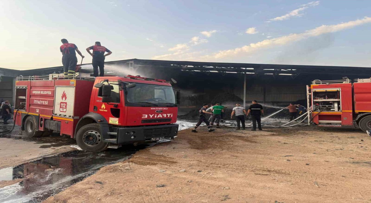 Kırşehirde Petlas fabrikasında yangın