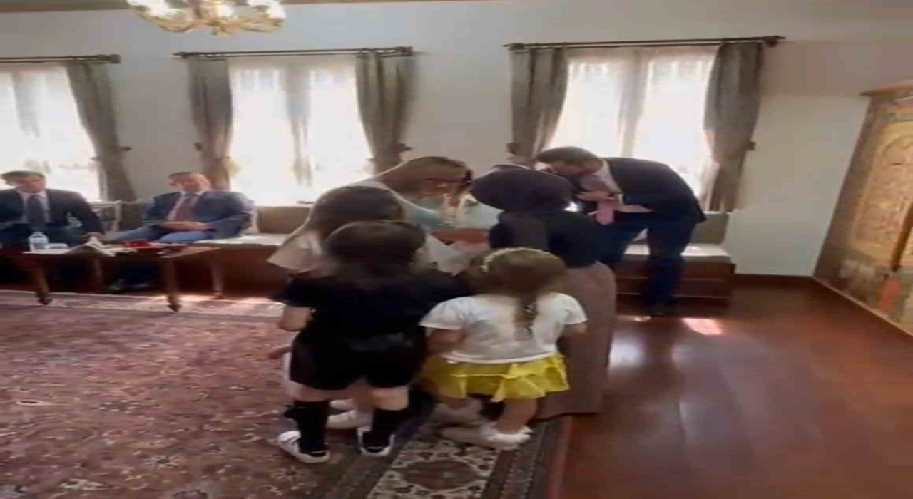 Kızdan belediye başkanı olur mu? sorusu Tokatta cevabını buldu: Miniklerle Fatma Şahin buluştu