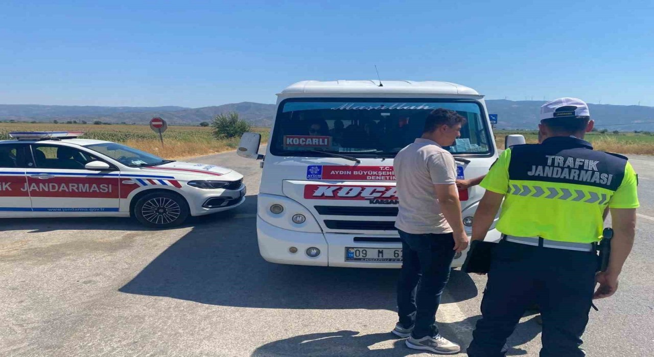 Koçarlıda yolcu minibüsleri denetlendi